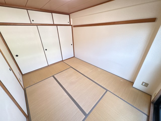 プレ東生駒の和室