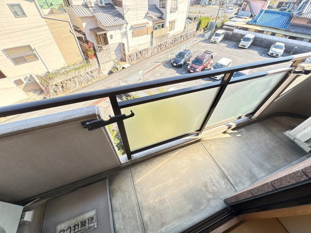 プレ東生駒のバルコニー