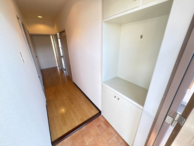 プレ東生駒の玄関