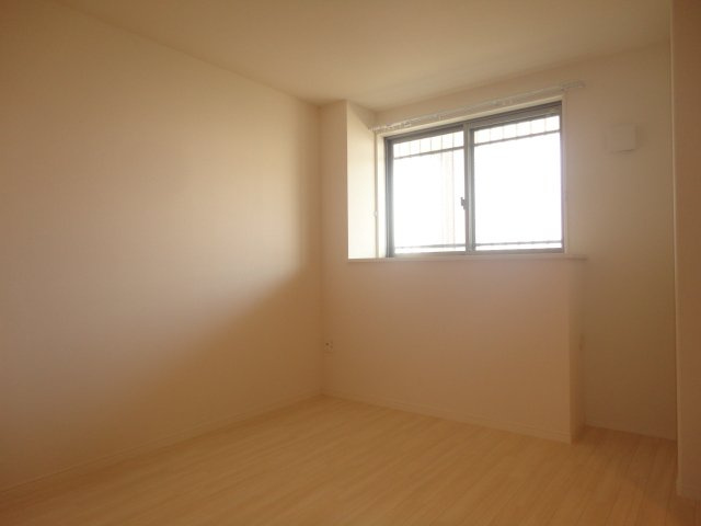 メープル・グローブの内装|洋室②