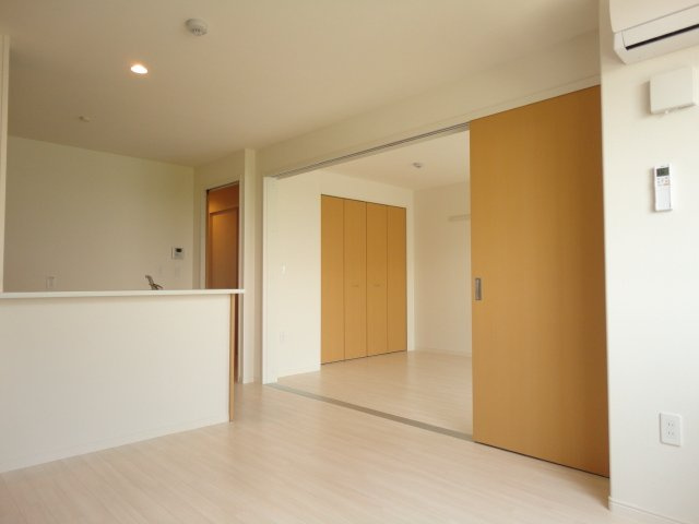 メープル・グローブの居間・リビング|リビング