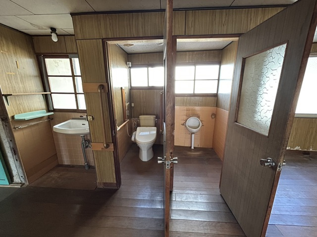 岡山市東区邑久郷のトイレ|トイレ・洗面