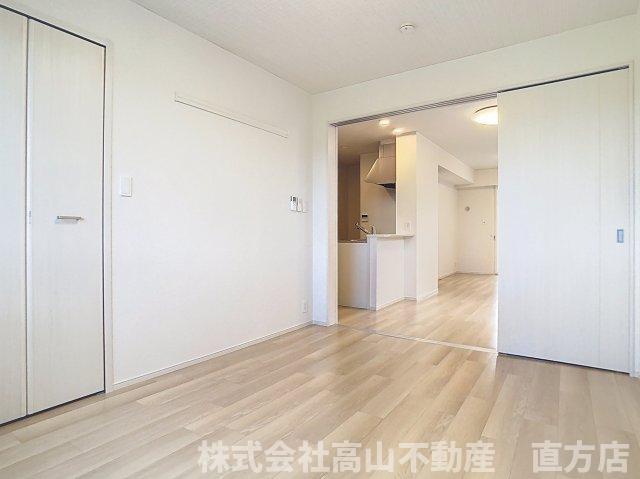 直方市大字感田のアパートの洋室