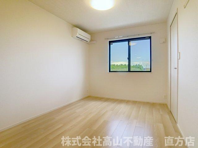 直方市大字感田のアパートの寝室