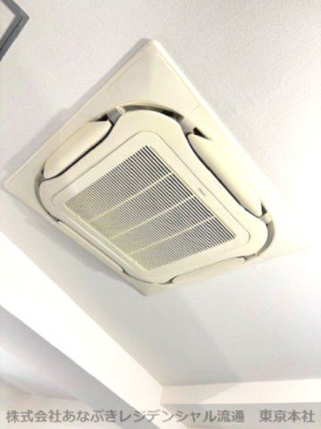 猪瀬ビルの設備|エアコン2基アリ