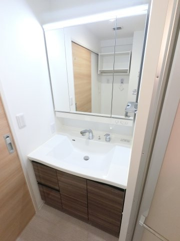 D-ROOM千葉中央の独立洗面台|※仕様が異なる場合がございます