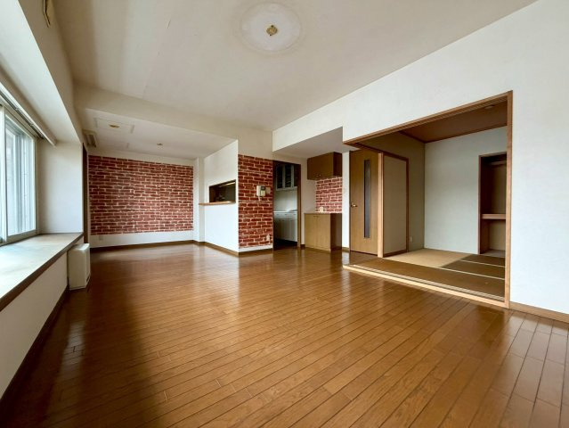 モンレーブ宮の沢の居間・リビング|南東向きで陽当たり良好なリビング◎