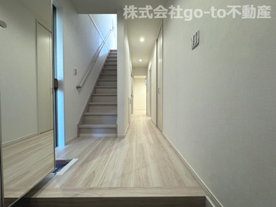 【玄関】 | 明石市野々上1丁目 | 1階玄関、廊下