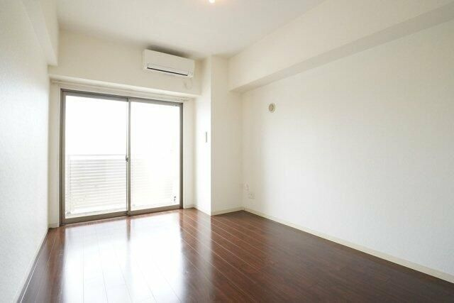 コスモグレイス新宿の寝室