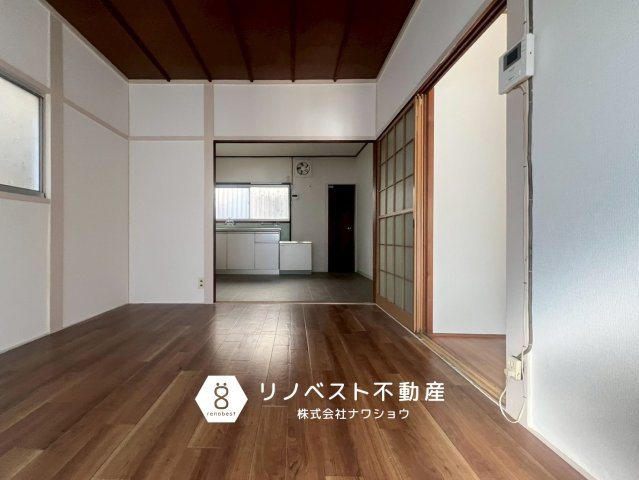 東大阪市鷹殿町の洋室|リフォーム済みなので内装も綺麗です◎