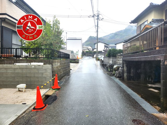 大野城市乙金東1丁目第1-2棟（1号棟）の前面道路含む現地写真|前面道路です。