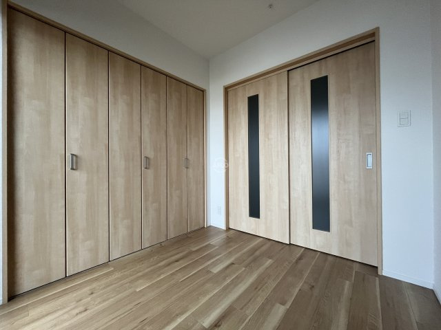 スプランディッドエイトの洋室|スプランディッドⅧ　玄関収納