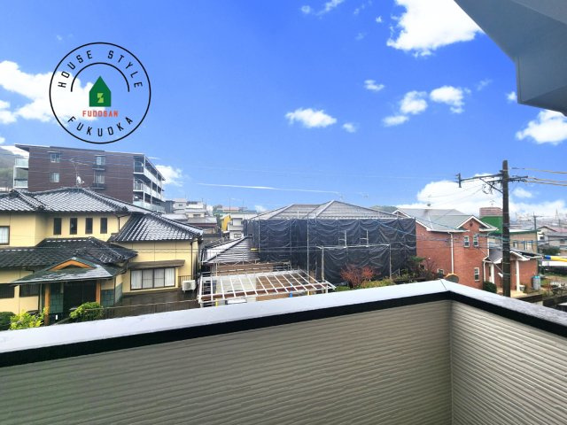 大野城市乙金東1丁目第1-2棟（2号棟）の展望|窓から緑が見える物件も魅力的です。