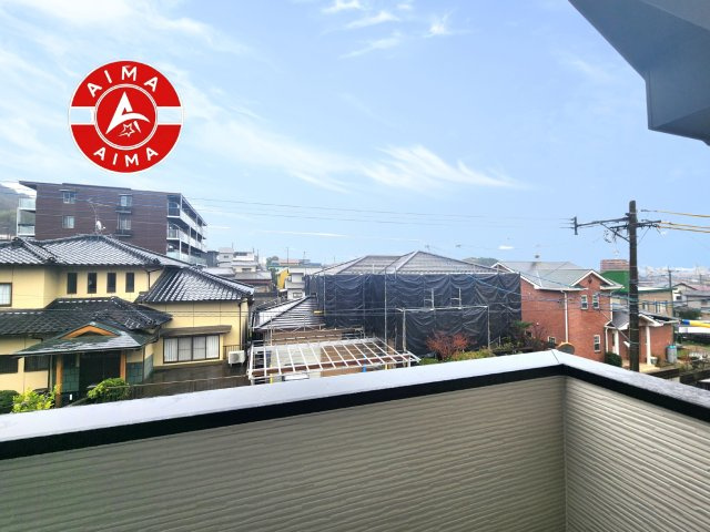 大野城市乙金東1丁目第1-2棟（2号棟）の展望|窓から緑が見える物件も魅力的です。