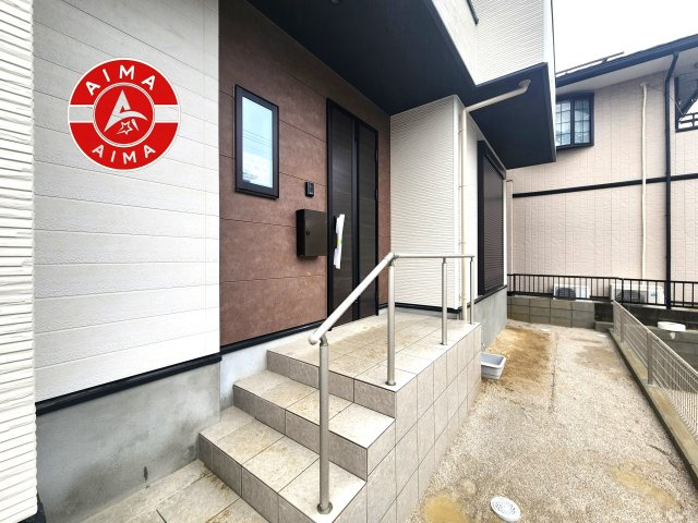 大野城市乙金東1丁目第1-2棟（2号棟）の玄関|おでかけの時も帰った時も、「我が家」を最初に感じでもらえる素敵な空間に。