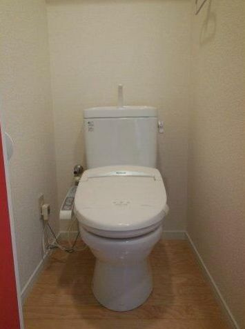 ZESTY西落合のトイレ|独立型のトイレルーム☆（同一仕様写真）