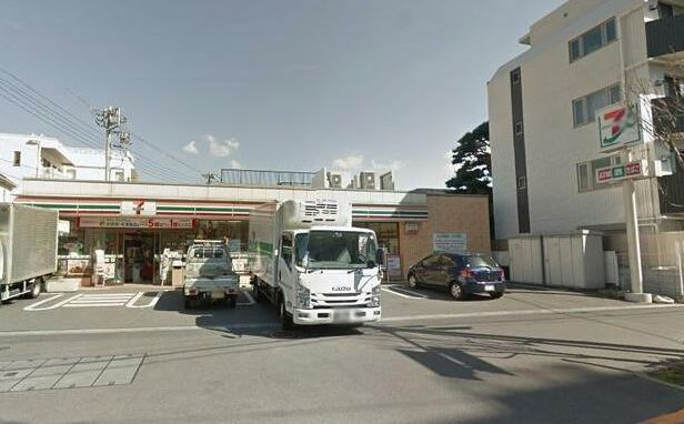 アメリカンリバティー白鷺の周辺