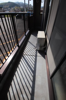 【バルコニー】 | シャングリラ滝谷