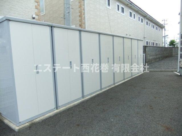 ラフィーナの収納|外物置