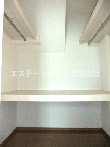 ラフィーナの内装|ウォークインクローゼット