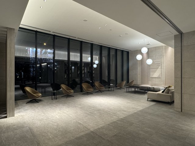 グランフォーリア安城のロビー