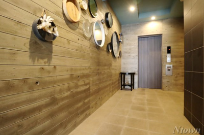 【ロビー】 | NNS121 | 建物の内部です