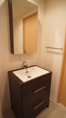 【独立洗面台】 | リブリ・シロヤマB