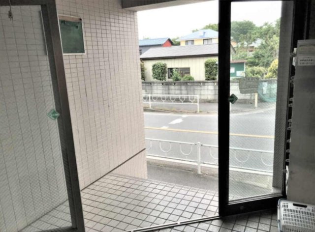 【エントランス】