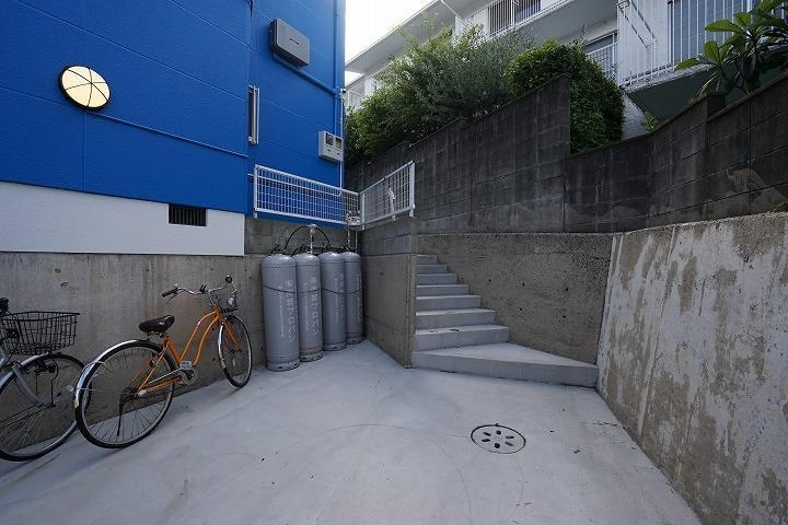 福岡市南区高宮４丁目のアパートのエントランス|エントランス写真