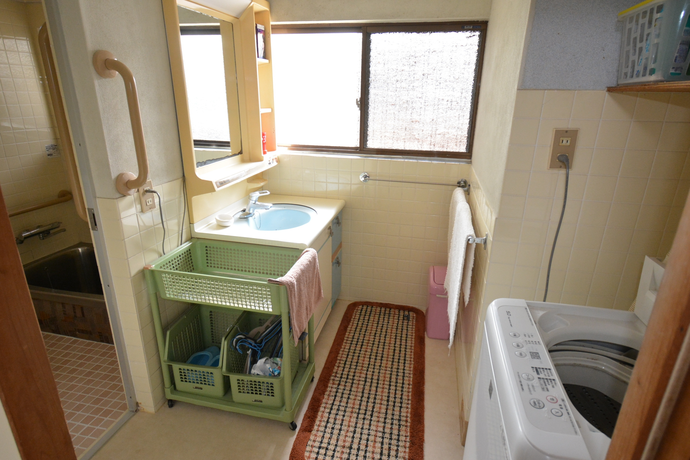 丹波市青垣町西芦田の中古一戸建の洗面所|脱衣、洗濯機置場