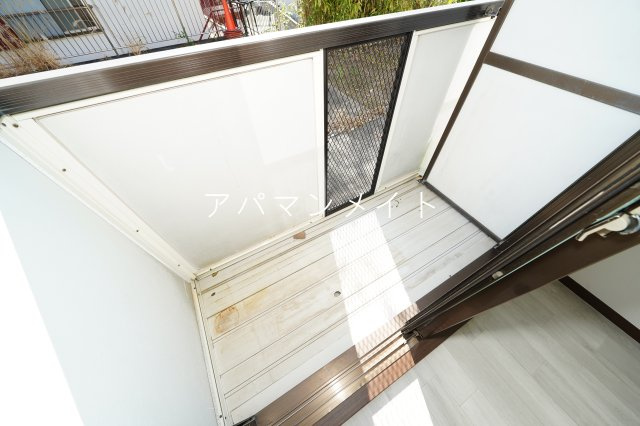 【バルコニー】 | お洗濯にも便利なバルコニー付き
