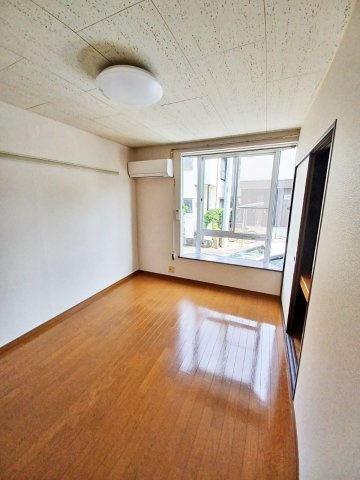 サニーサイドの居間・リビング