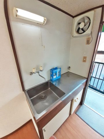 ベルハイツ長瀬A棟のキッチン