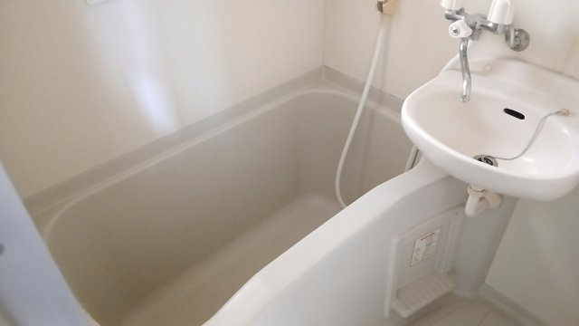 フローラルハイツ若葉の浴室