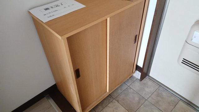 フローラルハイツ若葉の玄関