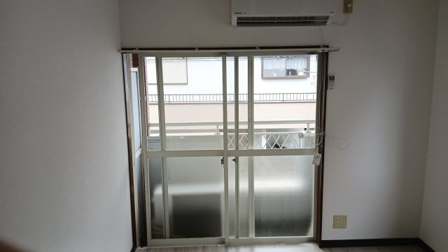 フローラルハイツ若葉の居間・リビング