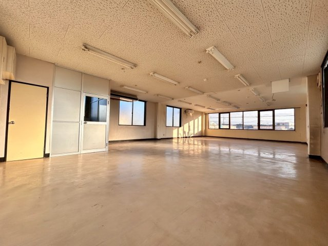 田村ビルの内装