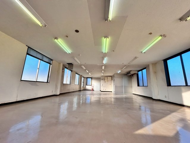 田村ビルの内装