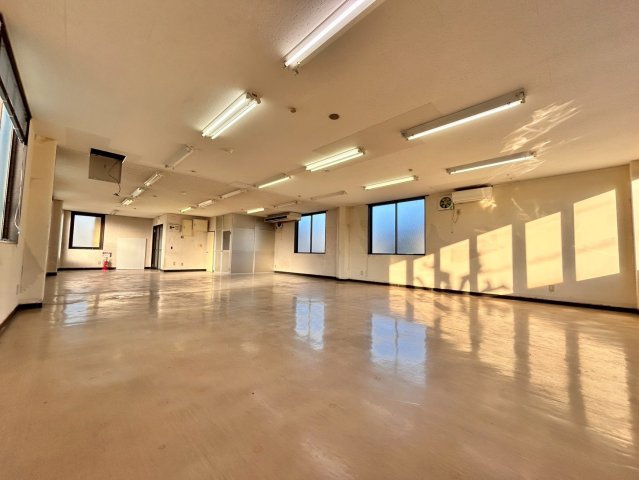 田村ビルの内装