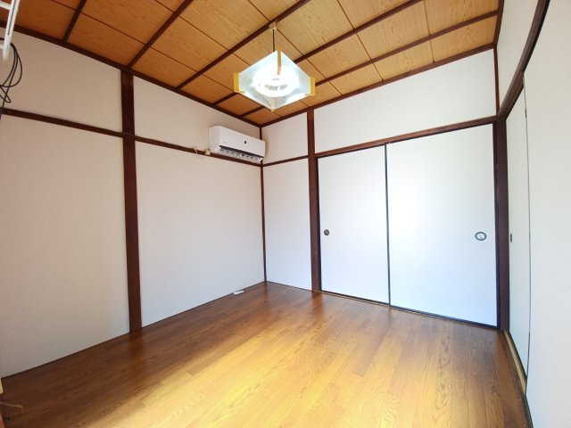 泉町綿貫様貸家の寝室