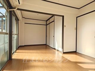 山田ビルの寝室