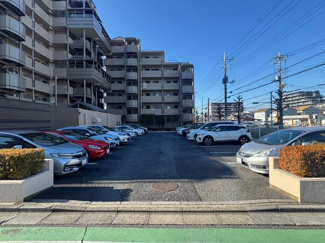 【駐車場】