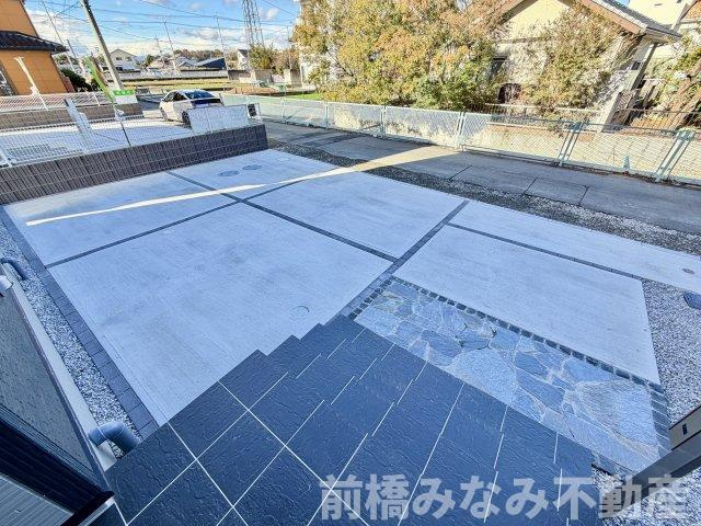 前橋市鶴光路町　２号棟(全２棟)　リーブルガーデン　新築建売分譲の駐車場|駐車場があるので、車を買う予定の方も安心です