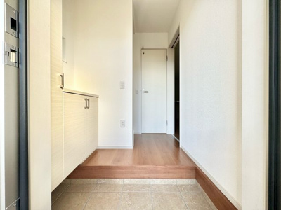 【玄関】 | 伏見区醍醐古道町　新築戸建 | 【①号地】