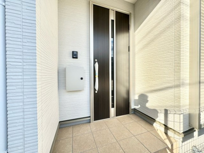 【玄関】 | 伏見区醍醐古道町　新築戸建 | 【①号地】