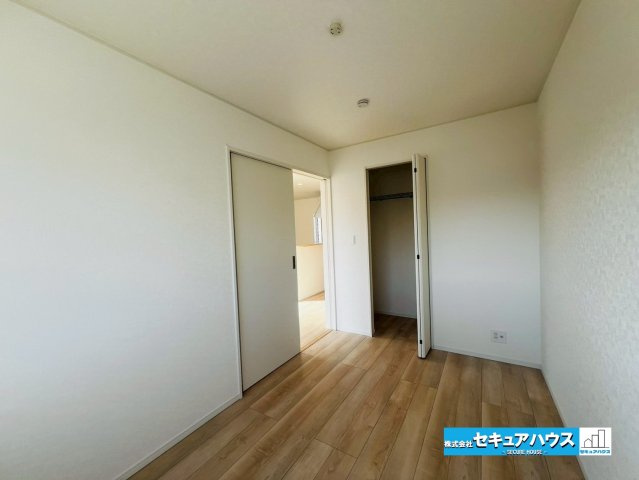 【今からご案内可能】東海市富木島町西長口　全3棟の洋室|【1階洋室】
◆階段の上り下りが不要なお部屋のため、将来にも役立ちます♪