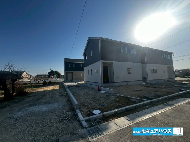 【同施工物件ご案内可能】東海市富木島町西長口 全3棟の前面道路含む現地写真|事前予約にて現地ご見学いただけます！お気軽にお問い合わせください♪
■株式会社　セキュアハウス■
住宅ローンに強く、知識、経験豊富なスタッフ在籍
お客様に寄り添い、ご成約後もサポート致します。