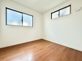 【洋室】 | 城陽市平川西六反　新築戸建