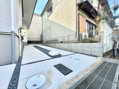 【駐車場】 | 城陽市平川西六反　新築戸建 | 駐車2台可能