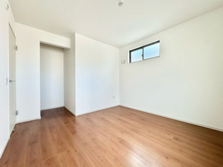 【洋室】 | 城陽市平川西六反　新築戸建